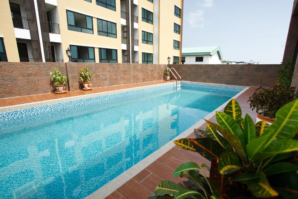 Alisha Court Hotel & Residence Bangkok Extérieur photo