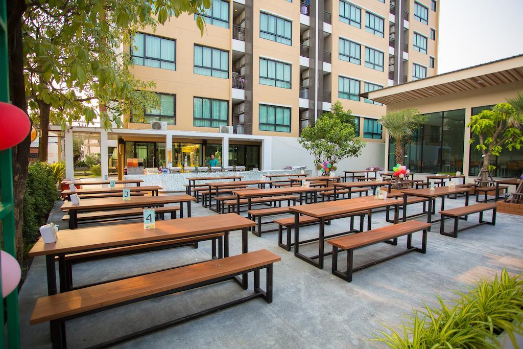 Alisha Court Hotel & Residence Bangkok Extérieur photo